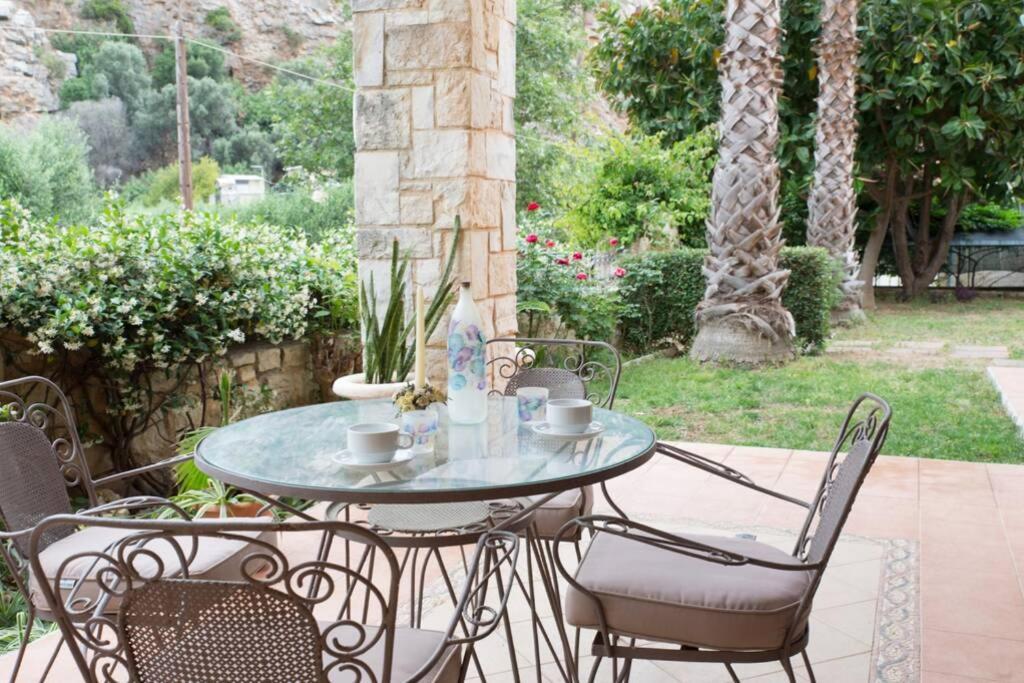 Heraklion Comfy House With Mountain View ภายนอก รูปภาพ