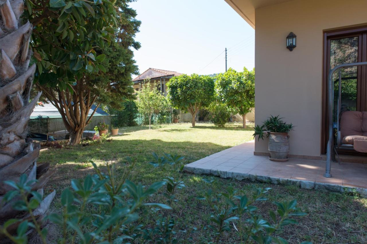 Heraklion Comfy House With Mountain View ภายนอก รูปภาพ