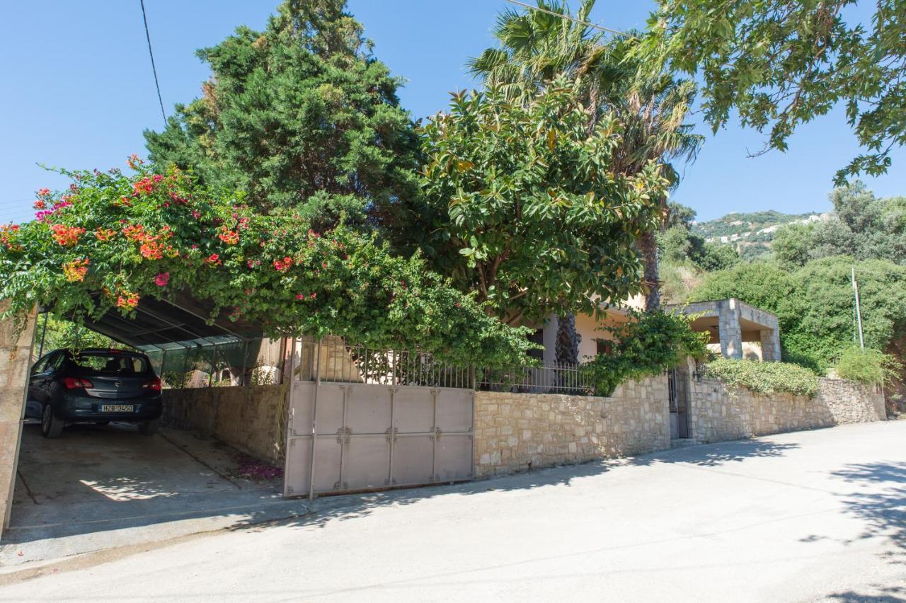 Heraklion Comfy House With Mountain View ภายนอก รูปภาพ