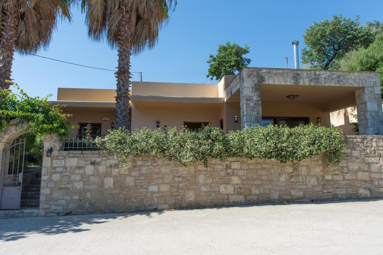 Heraklion Comfy House With Mountain View ภายนอก รูปภาพ