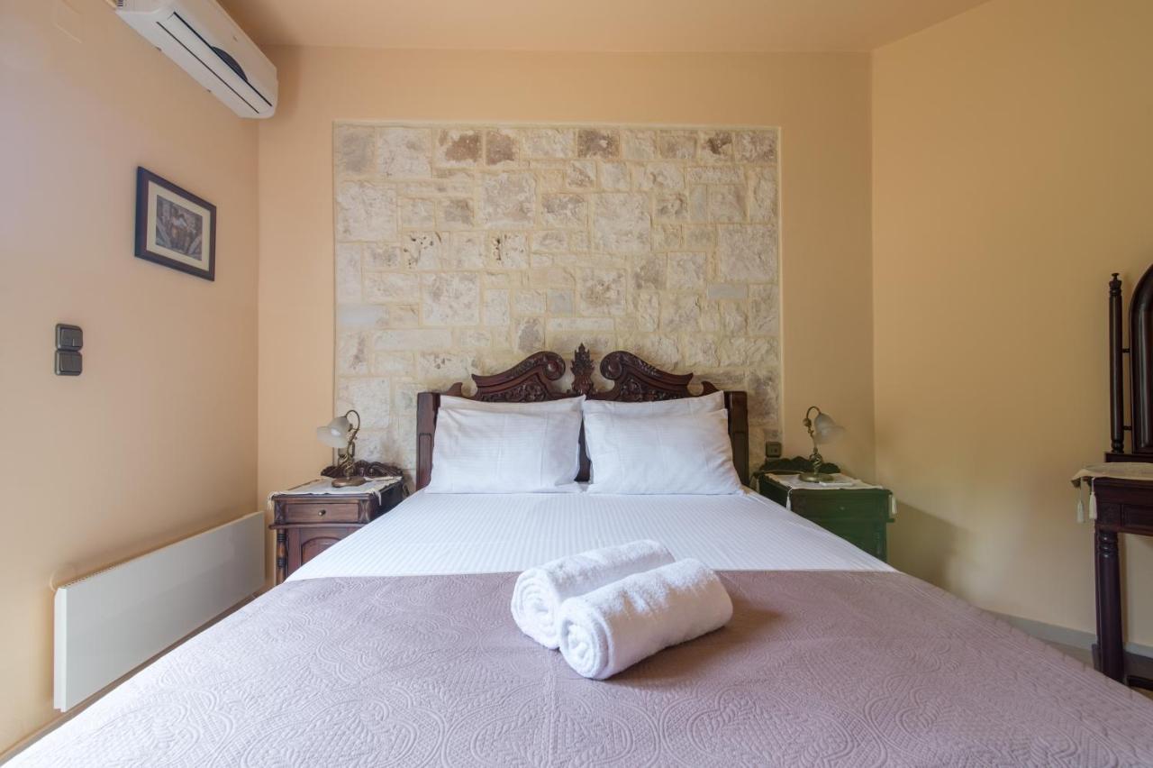 Heraklion Comfy House With Mountain View ภายนอก รูปภาพ
