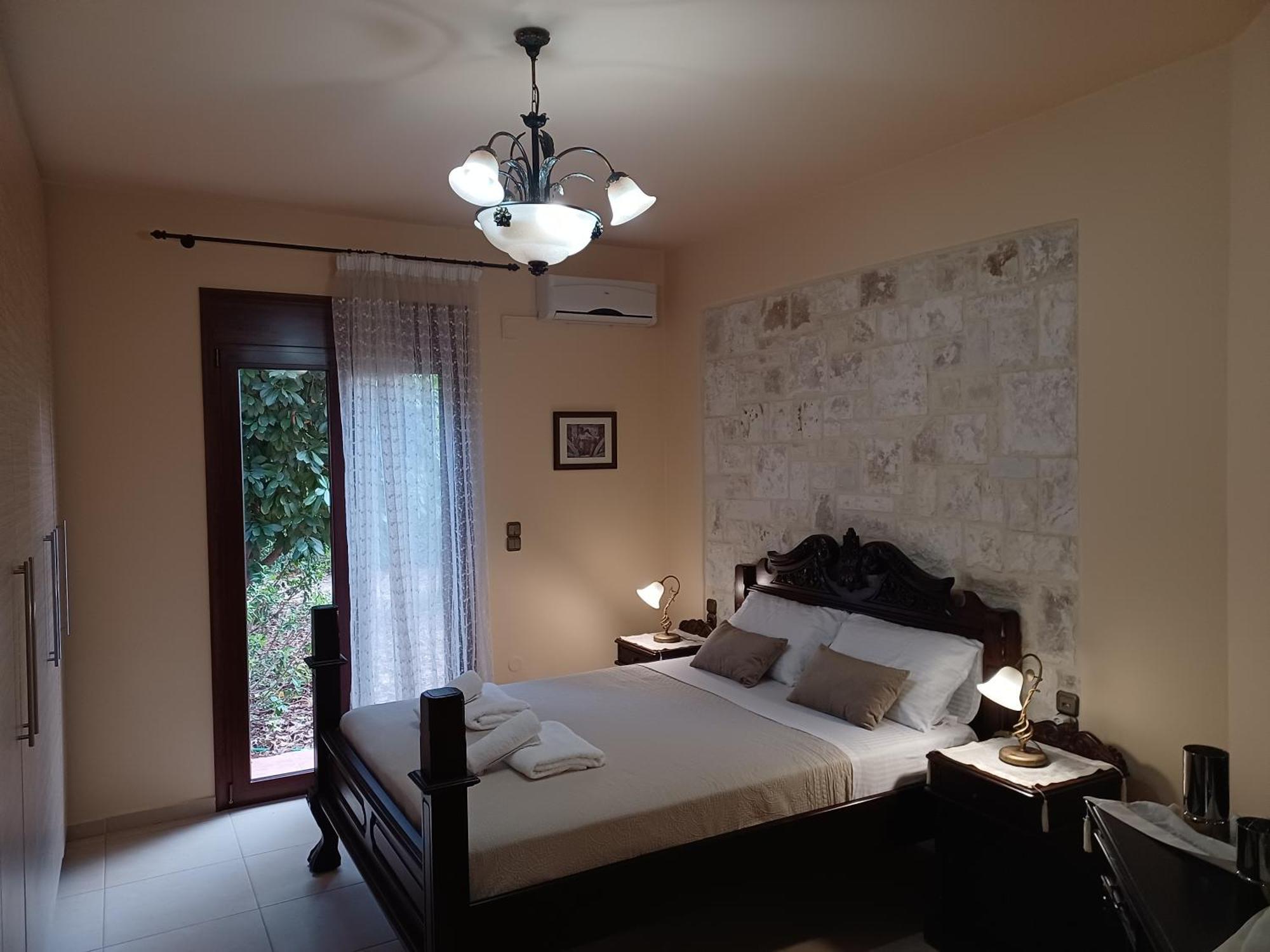 Heraklion Comfy House With Mountain View ภายนอก รูปภาพ